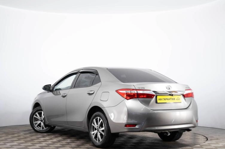 Toyota Corolla 6 из 6