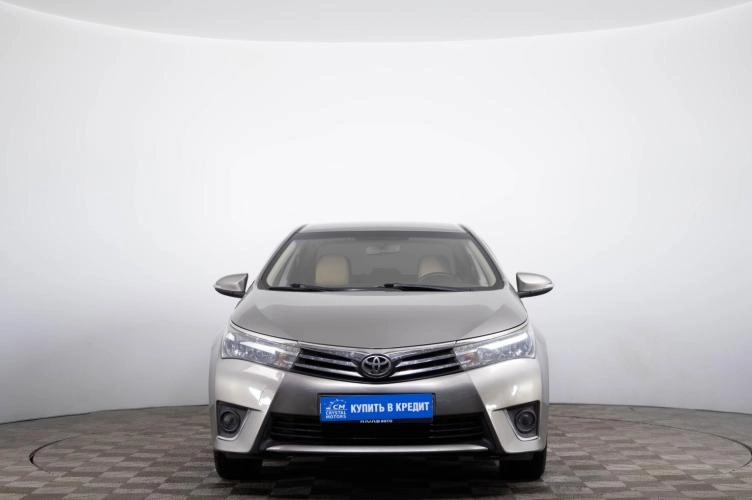 Toyota Corolla 2 из 6