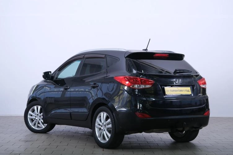Hyundai ix35 4 из 6