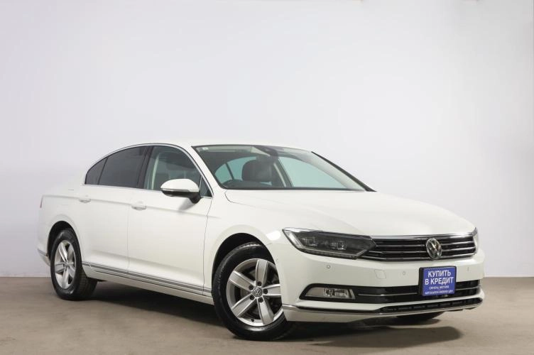 Volkswagen Passat 1 из 6