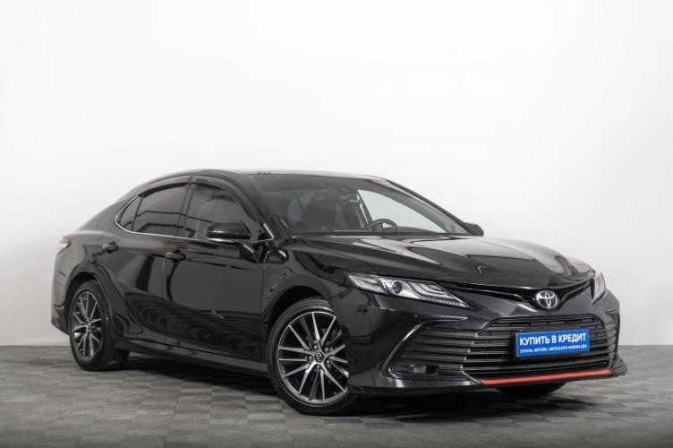 Toyota Camry 1 из 6