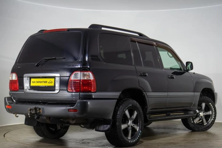 Lexus LX 4 из 6