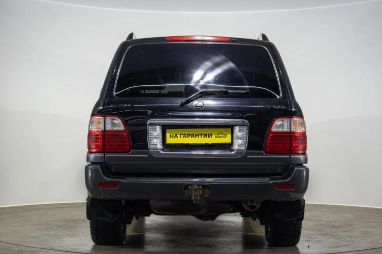 Lexus LX 5 из 6