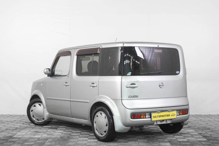 Nissan Cube 4 из 6