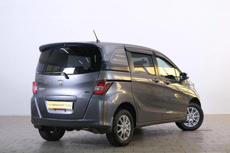 Honda Freed 6 из 6