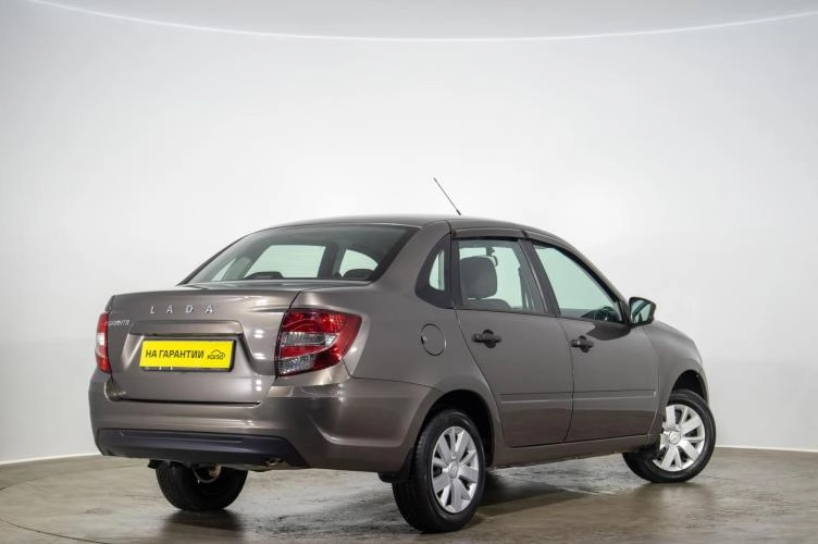 ВАЗ (LADA) Granta 4 из 6