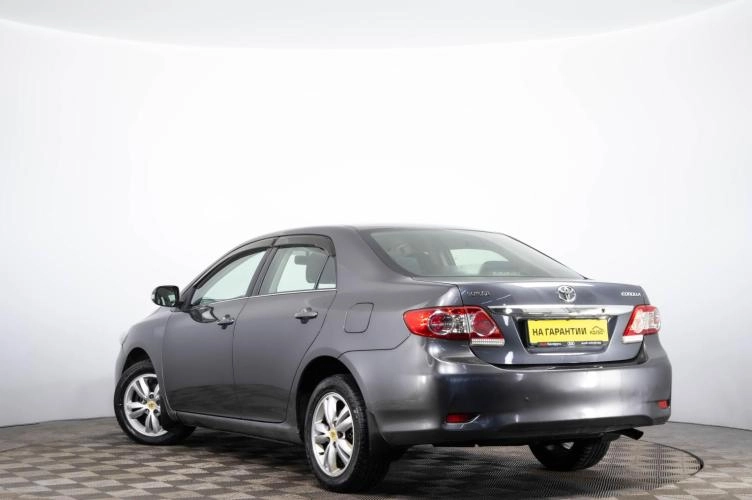 Toyota Corolla 6 из 6