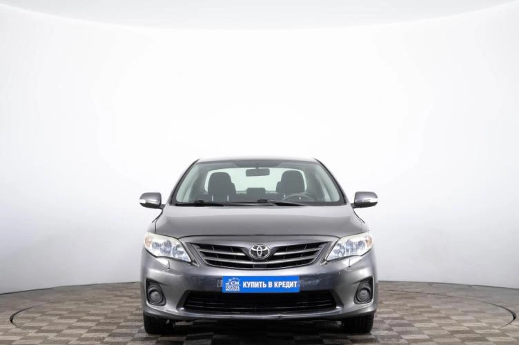 Toyota Corolla 2 из 6