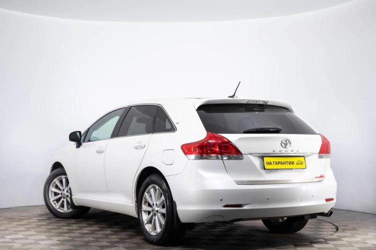 Toyota Venza 6 из 6