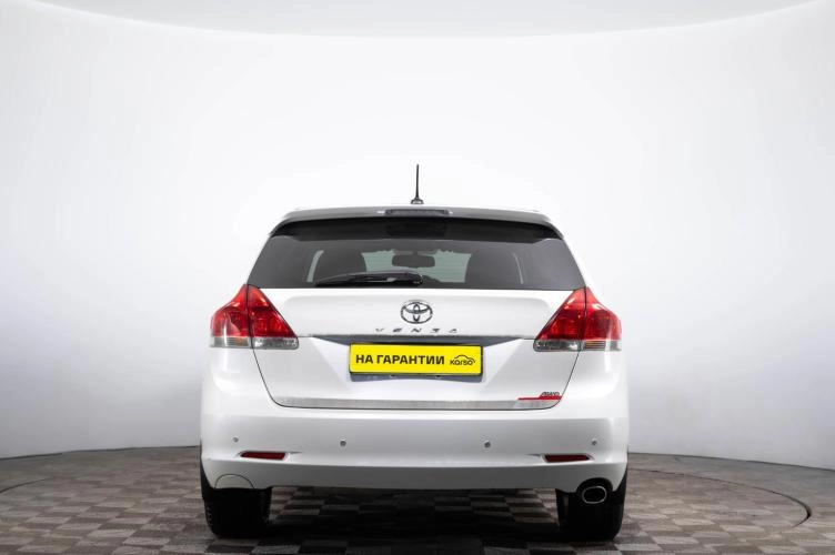 Toyota Venza 5 из 6