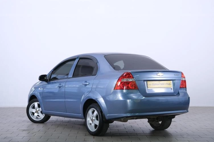 Chevrolet Aveo 4 из 6