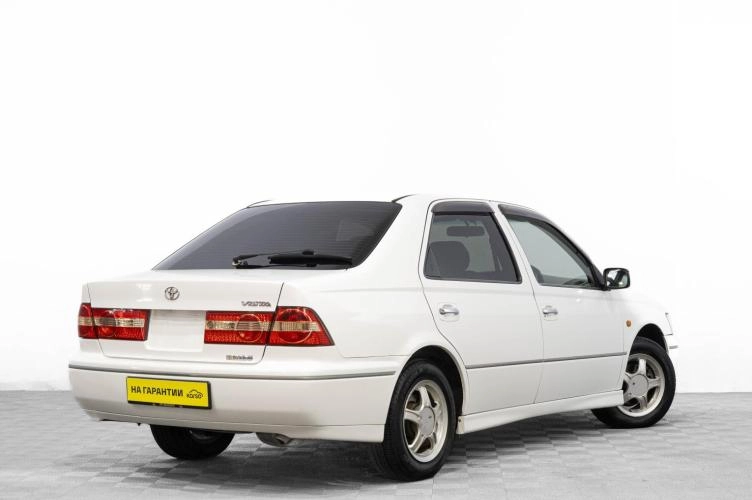 Toyota Vista 4 из 6