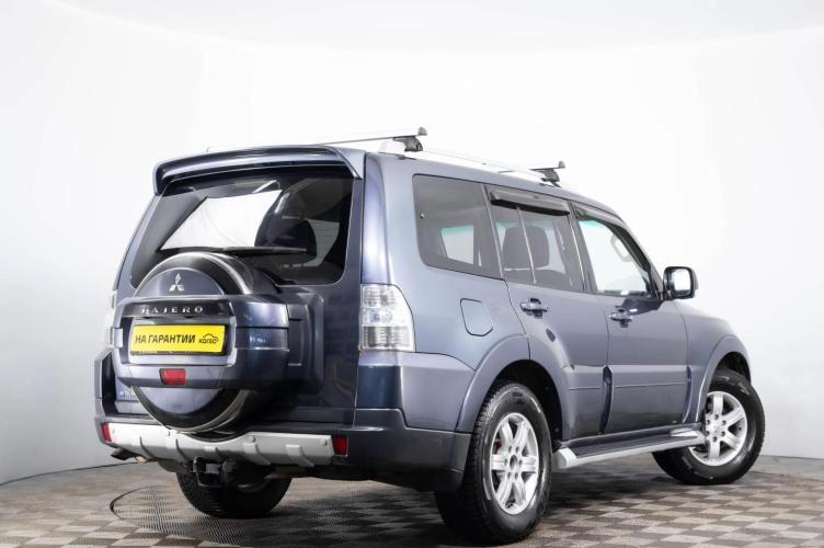 Mitsubishi Pajero 4 из 6