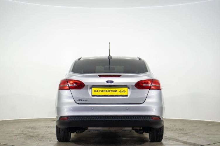 Ford Focus 5 из 6
