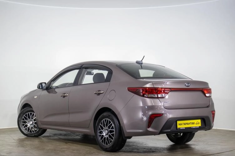 KIA Rio 6 из 6