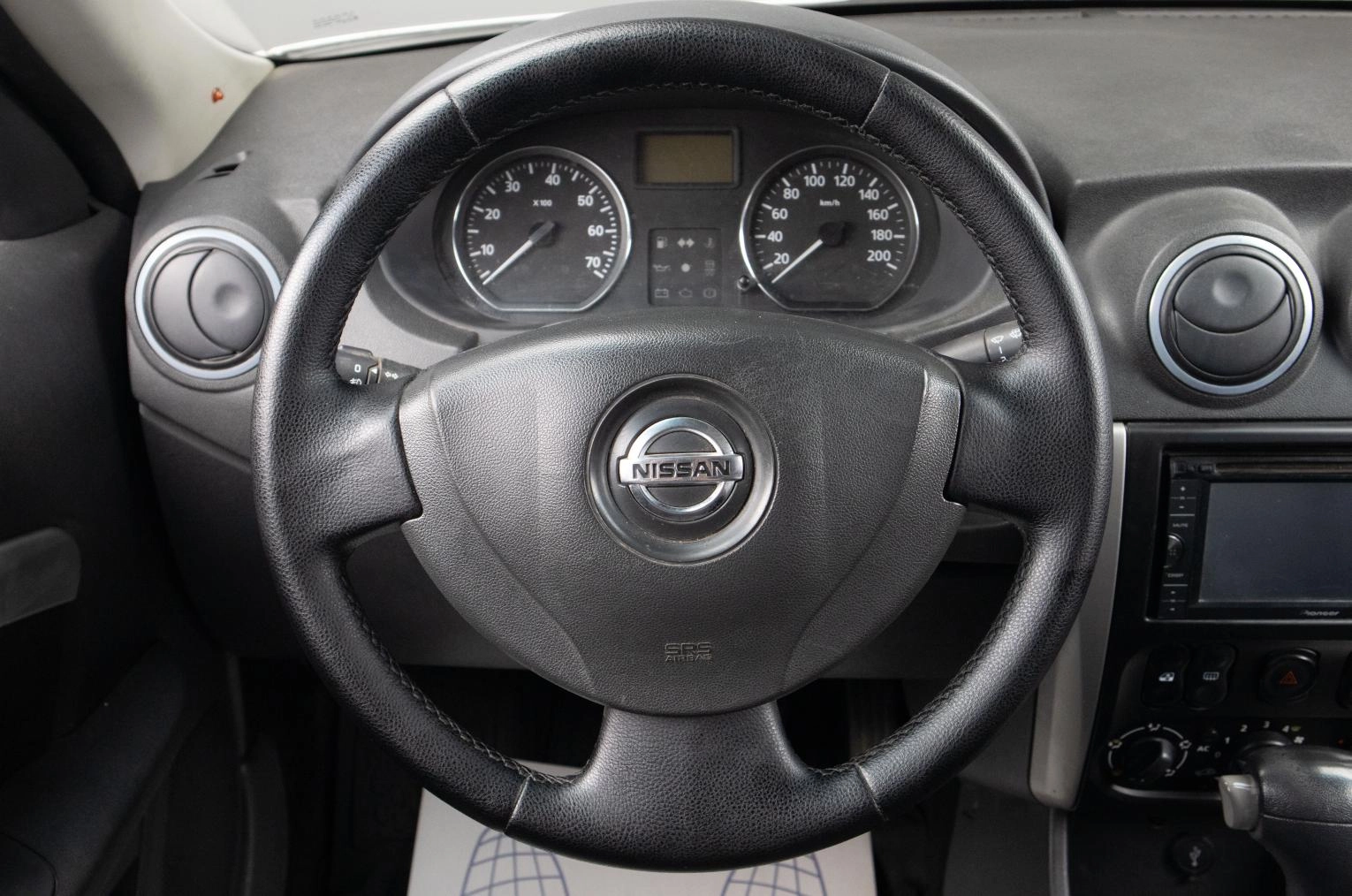 Nissan Almera 9 из 17