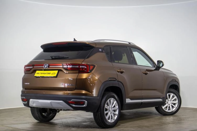 Changan CS35 Plus 4 из 6