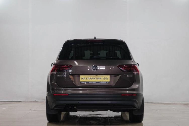 Volkswagen Tiguan 5 из 6