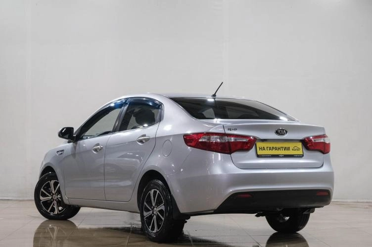 KIA Rio 4 из 6