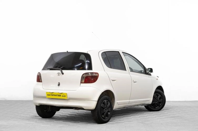 Toyota Vitz 4 из 6