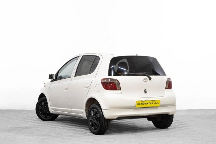 Toyota Vitz 6 из 6