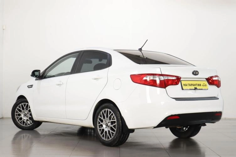 KIA Rio 4 из 6