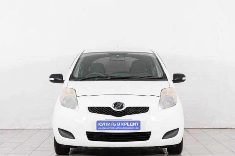Toyota Vitz 2 из 6