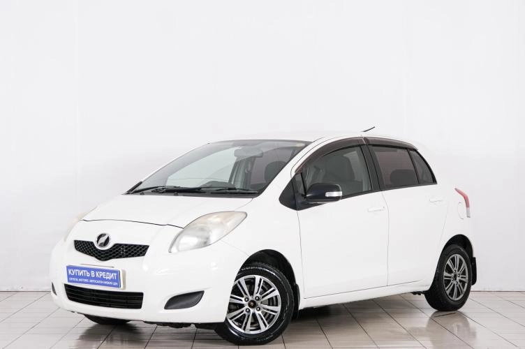 Toyota Vitz 3 из 6