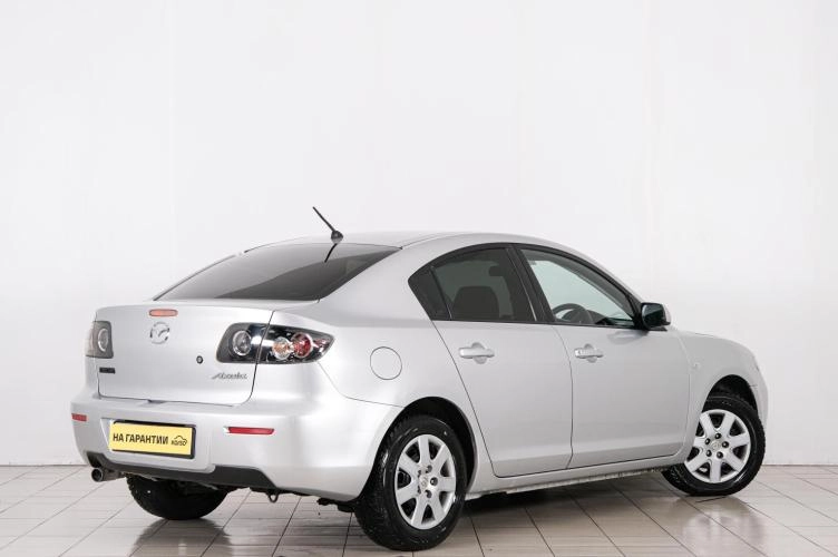 Mazda Axela 6 из 6