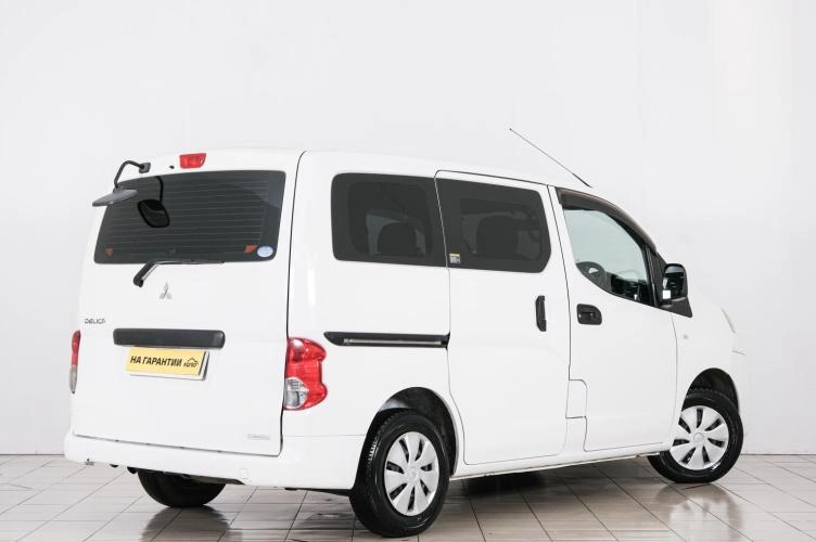 Mitsubishi Delica 6 из 6
