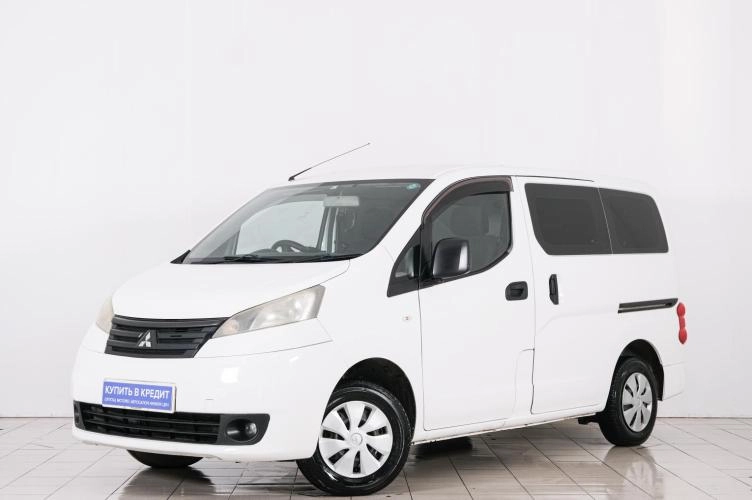 Mitsubishi Delica 3 из 6