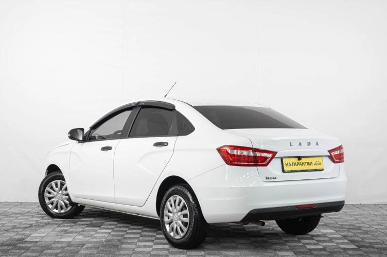 ВАЗ (LADA) Vesta 4 из 6