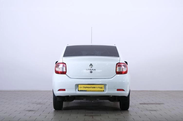 Renault Logan 5 из 6