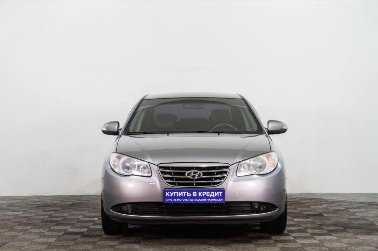Hyundai Elantra 2 из 6