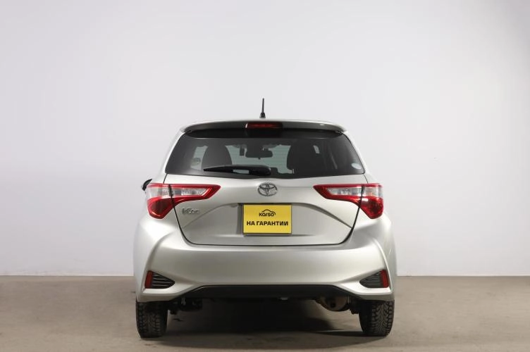 Toyota Vitz 5 из 6
