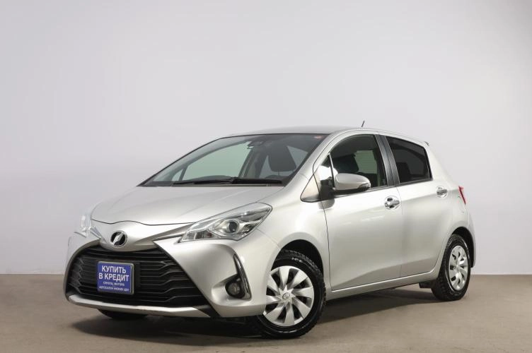 Toyota Vitz 3 из 6