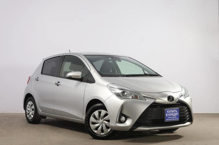 Toyota Vitz 1 из 6