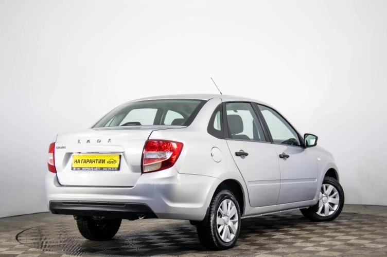 ВАЗ (LADA) Granta 4 из 6