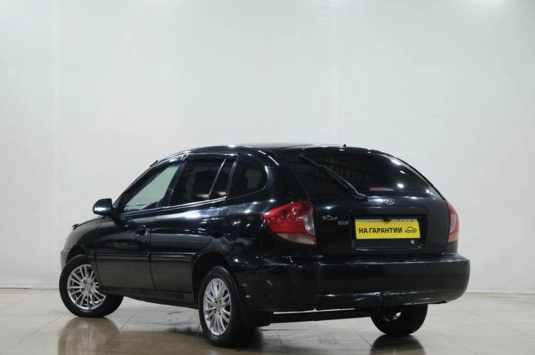 KIA Rio 4 из 6