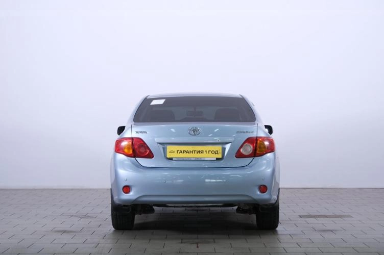 Toyota Corolla 5 из 6