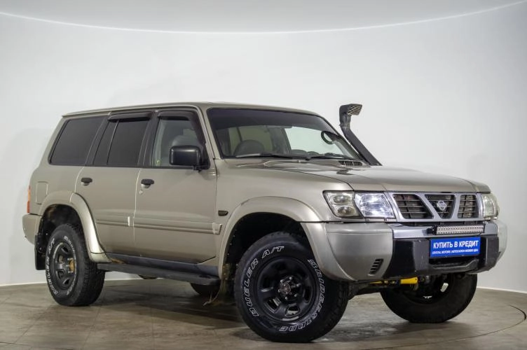 Nissan Patrol 1 из 6