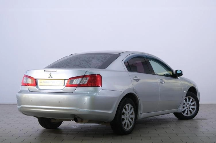 Mitsubishi Galant 6 из 6