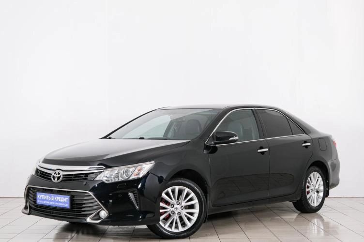 Toyota Camry 3 из 6