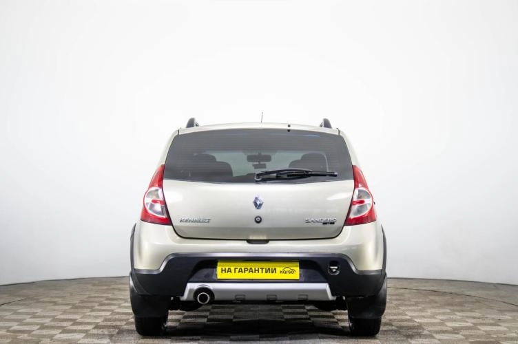 Renault Sandero 5 из 6