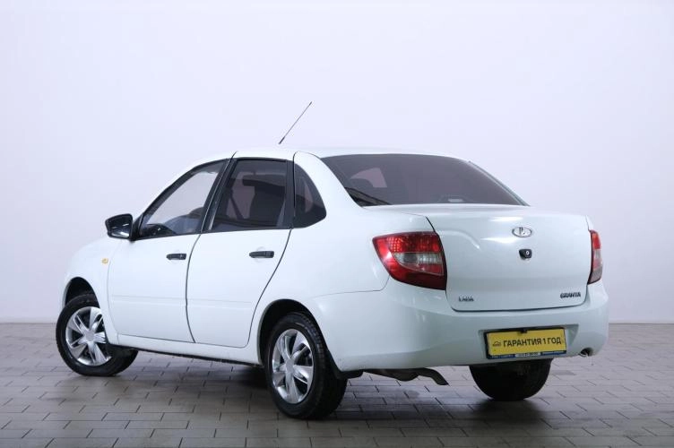 ВАЗ (LADA) Granta 4 из 6