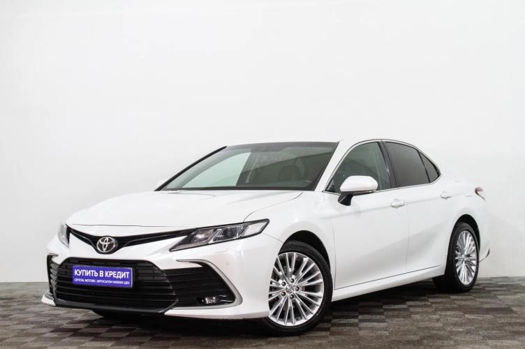 Toyota Camry 3 из 6