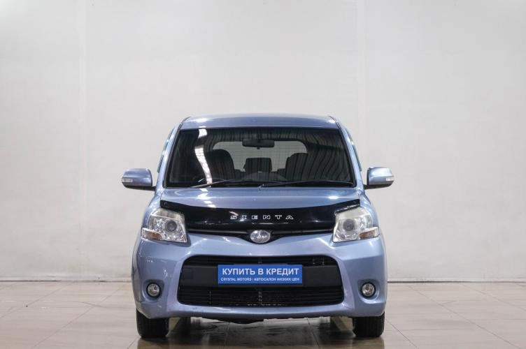 Toyota Sienta 2 из 6
