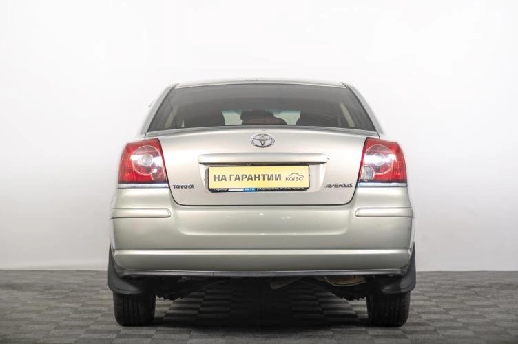 Toyota Avensis 4 из 6