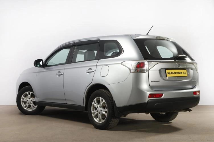 Mitsubishi Outlander 4 из 6