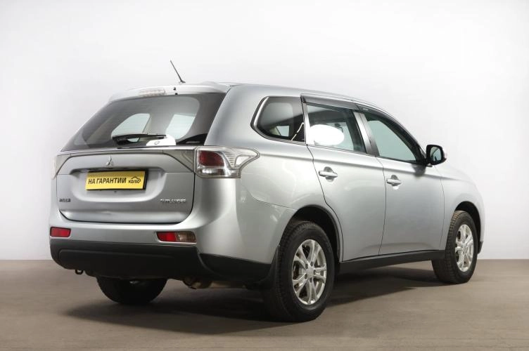 Mitsubishi Outlander 6 из 6